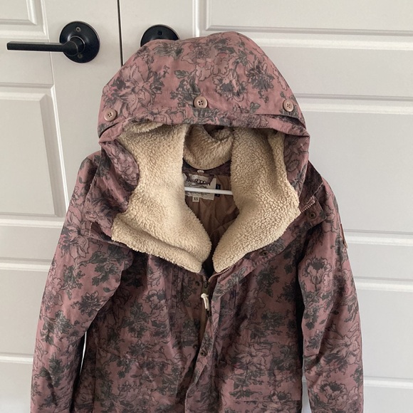 Burton ski/snowboard jacket - Picture 4 of 8